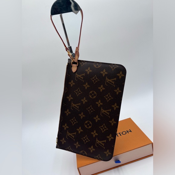🌹♥️LOUIS VUITTON NEVERFULL POUCH♥️🌹 - Picture 1 of 13